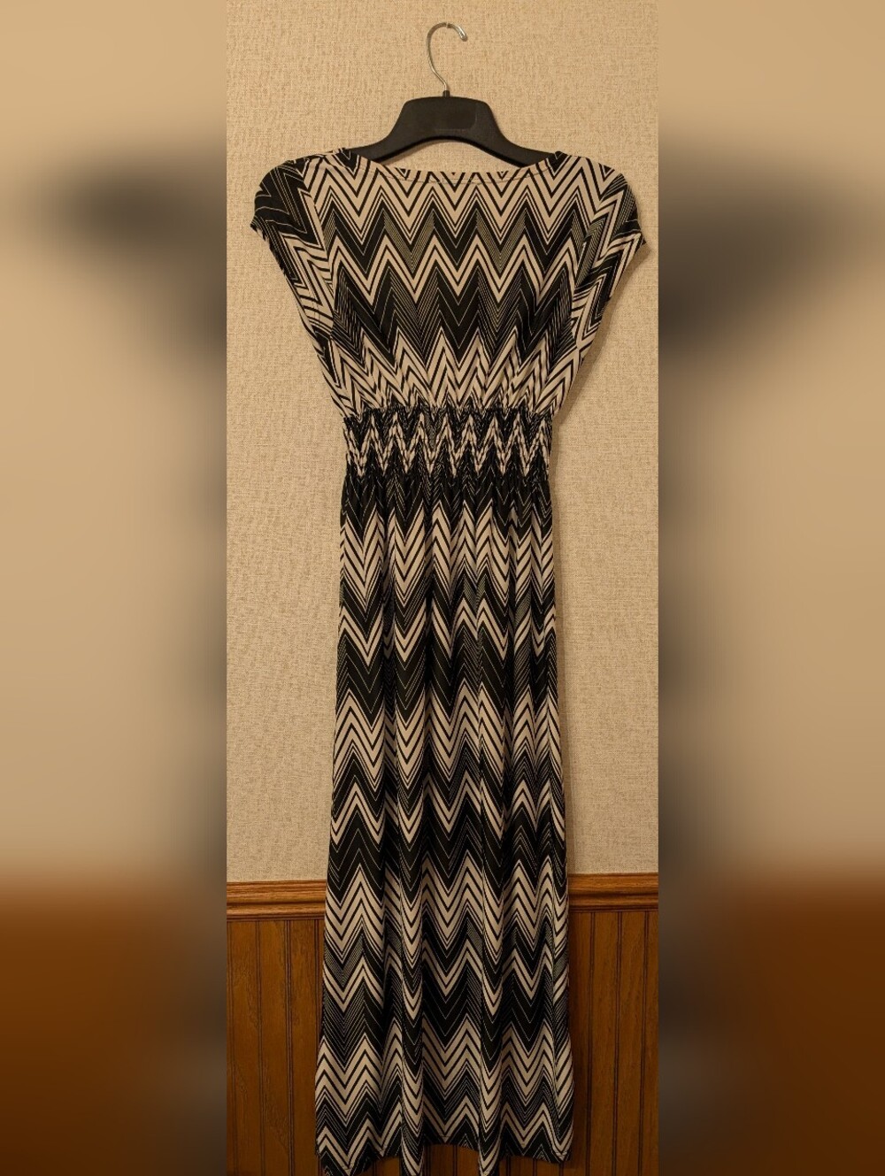 5th Love Black and Cream Chevron Shirred-Waist Maxi Dress - Picture 2 of 8